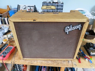 Vintage Gibson Amp